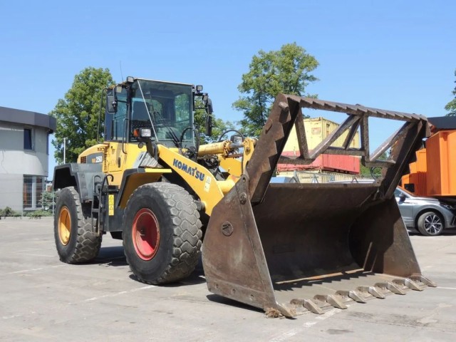 komatsu